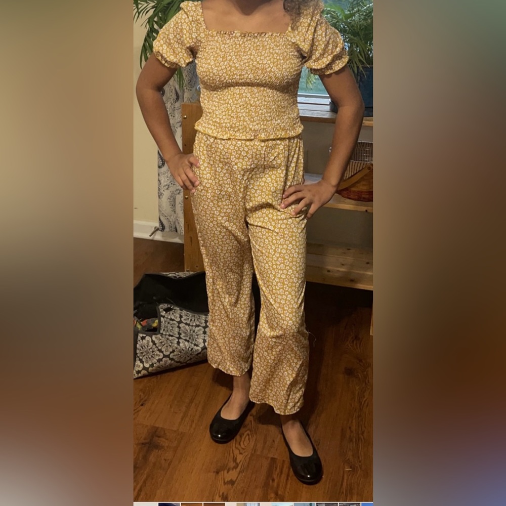 Girls two piece outfit